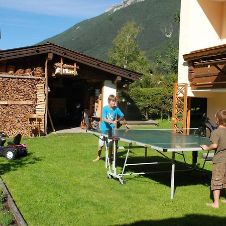 Haus Waltraud Appartement Neustift im Stubaital Buitenkant foto