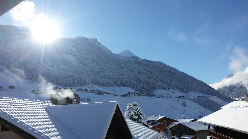 Haus Waltraud Appartement Neustift im Stubaital Buitenkant foto